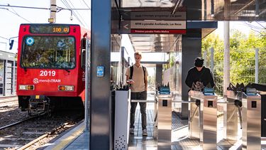 Sitio Andino | 16 de Abril de 2026, Metrotranvía, molinetes, mendotran, pago pasaje, seguridad en las estaciones del tranvía, transporte público