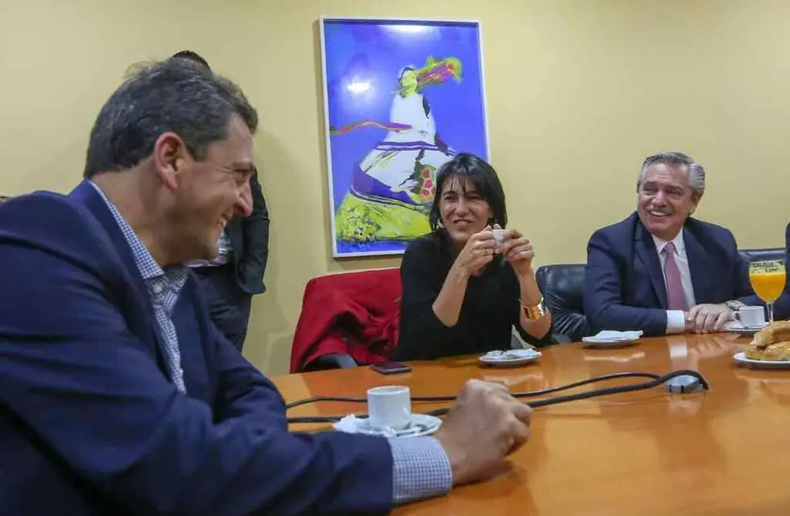 El candidato presidencial de Unión por la Patria, Sergio Massa, incorporó el acompañamiento de Natalia de la Sota (Córdoba).
