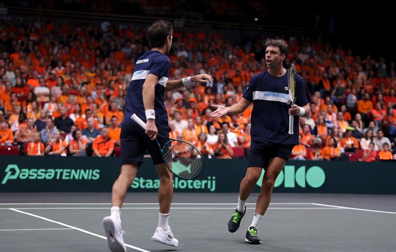 Copa Davis: Argentina barrió a Países Bajos y jugará las finales en Italia.