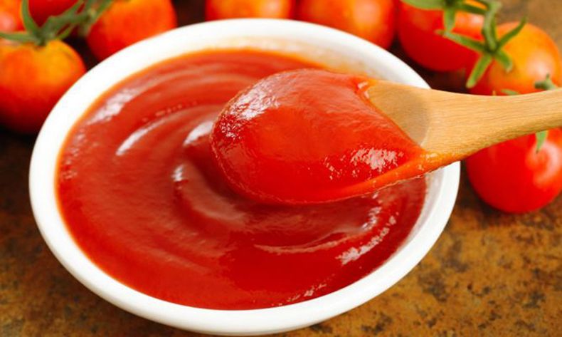 Entre fines de febrero y principios de marzo, miles de familias mendocinas aprovechan para hacer salsa de tomate.