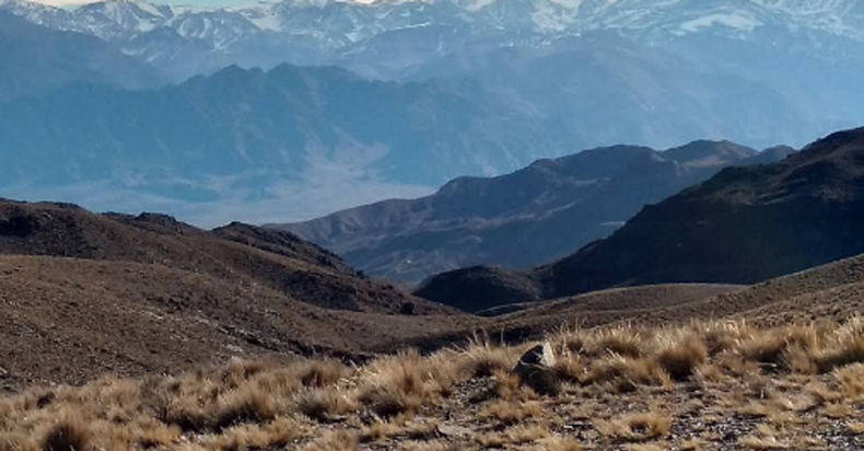 Antigua mina de Paramillos. En la zona&nbsp;existen indicios geológicos de depósitos de cobre y oro.&nbsp;