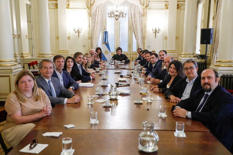 Ley ómnibus: diputados mendocinos se reunieron con Javier Milei