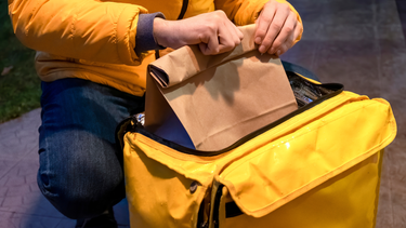 Llega al país una famosa aplicación de delivery que ya opera con transporte: qué pasará en Mendoza Llega al país una famosa aplicación de delivery que ya opera con transporte: qué pasará en Mendoza