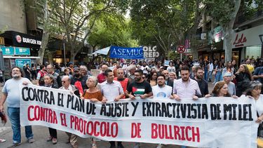 Organizaciones sociales, entre las que destacan la Unión de Trabajadores de la Economía Popular y el Polo Obrero, marcharán en la provincia de Mendoza.