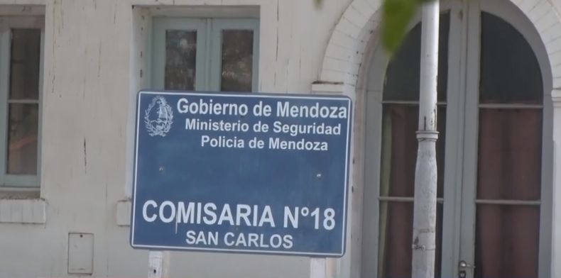 Comisaria 18 de San Carlos.