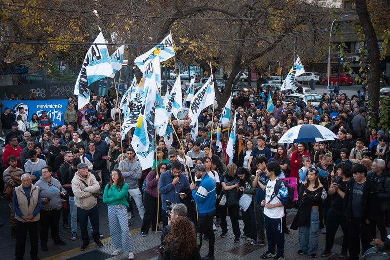 En Mendoza hubo manifestación frente a Tribunales Federales