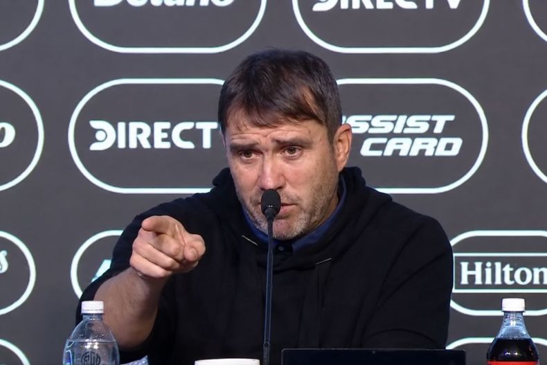 Coudet salió con los tapones de punta tras el partido de River: Soy respetuoso, pero no boludo