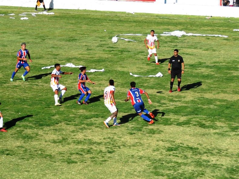 Fútbol. Se programó una nueva fecha del fútbol de primera en San Rafael.