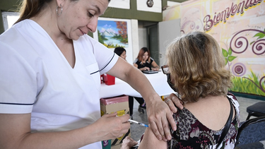 Vacunación para adultos mayores en Godoy Cruz.