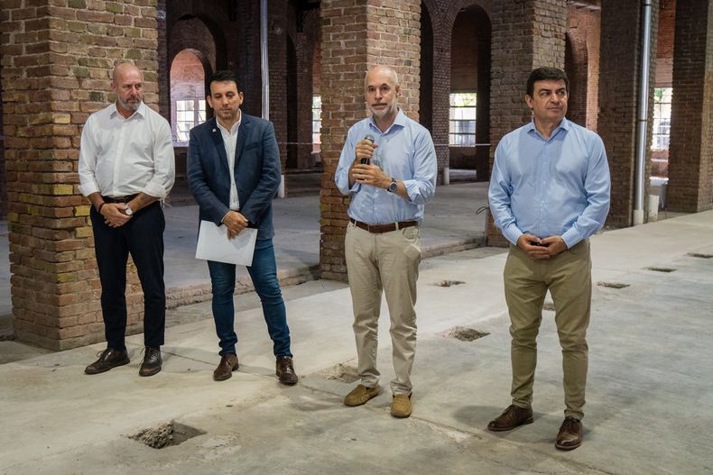 Antes del almuerzo, Horacio Rodríguez Larreta encabezó una conferencia con García Zalazar y De Marchi en Godoy Cruz