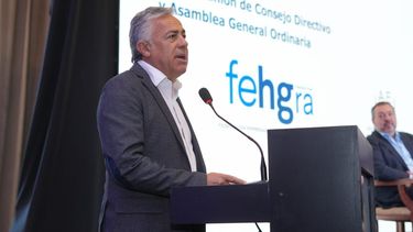 Alfredo Cornejo destacó el rol del turismo para el crecimiento económico de Mendoza.