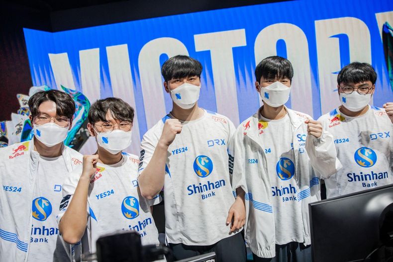 El origen de una leyenda en League of Legends: DRX son los campeones de Worlds 2022.