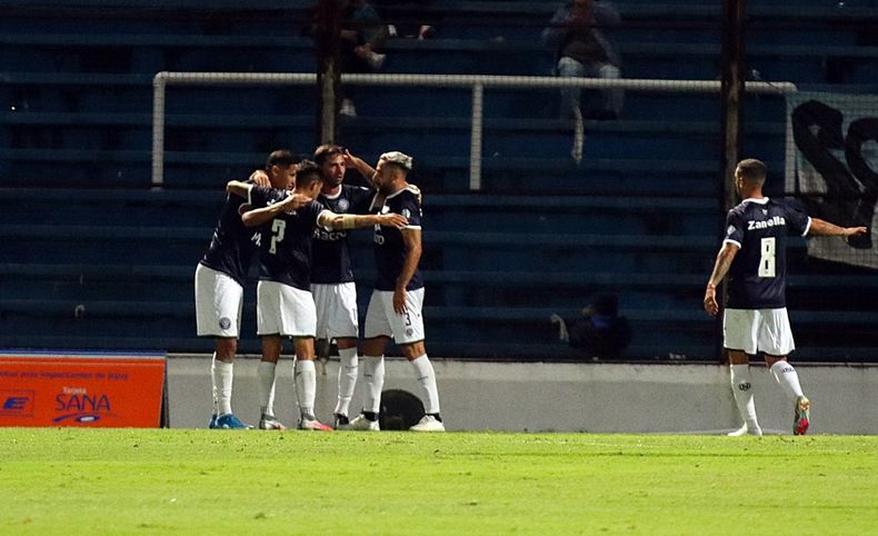 Independiente Rivadavia metió un triunfazo ante Gimnasia en Jujuy