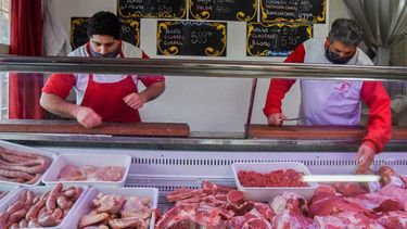 Estiman que la inflación de la carne e indumentaria no frenará en el 2022