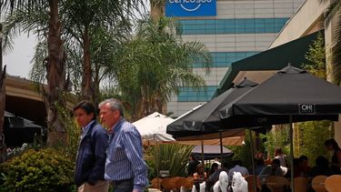 Cencosud y Scotiabank inician proceso para aprobación de venta de activos