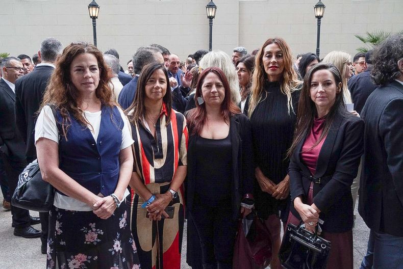 Las mujeres radicales se hicieron presentes en el desayuno de la Coviar. 