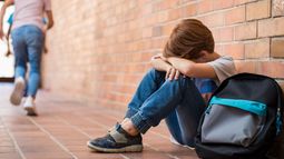 Justicia ordena millonaria indemnización a una familia por discriminación escolar contra un alumno con TEA