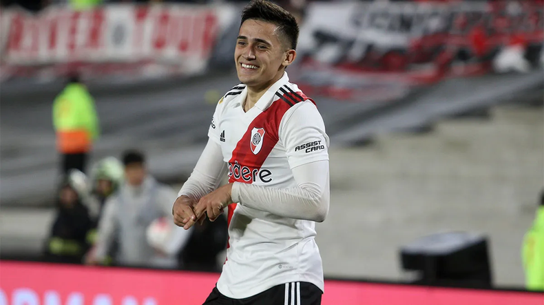 Pablo Solari es duda para jugar ante Boca el domingo.