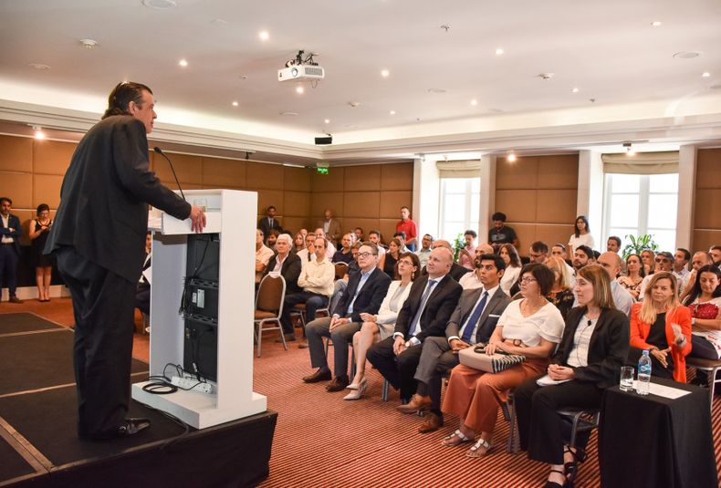 Reunión Gobierno, ProMendoza y embajada de India