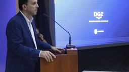 Día del Maestro: el Gobierno confirmó cuándo pagará el bono de $140 mil Día del Maestro: el Gobierno confirmó cuándo pagará el bono de $140 mil