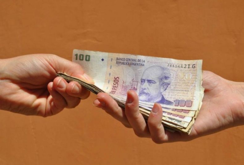 Pesos Argentinos peso ingresos salarios inflación