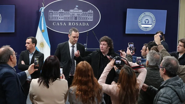 Escándalo en Casa Rosada: el Gobierno cerró el ingreso a periodistas por presunto. espionaje