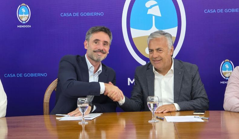 Alfredo Cornejo pidió una reforma fiscal integral y confirmó la visita de Javier Milei a Mendoza. Foto: Dani Cano.