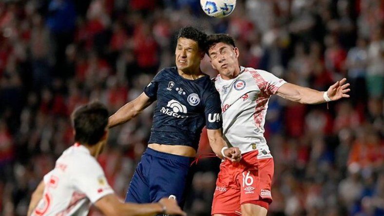 La Lepra vuelve a verse las caras con el conjunto de la Paternal tras aquella final de la Copa Argentina. La Lepra vuelve a verse las caras con el conjunto de la Paternal tras aquella final de la Copa Argentina.