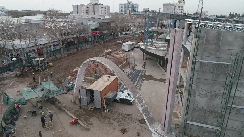 La construcción y un presente incierto en San Rafael.