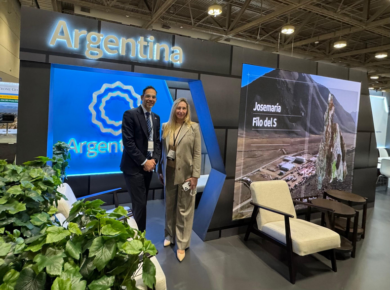 Karina Milei encabezó la delegación argentina del pasado año a la convención de minería mas importante del mundo