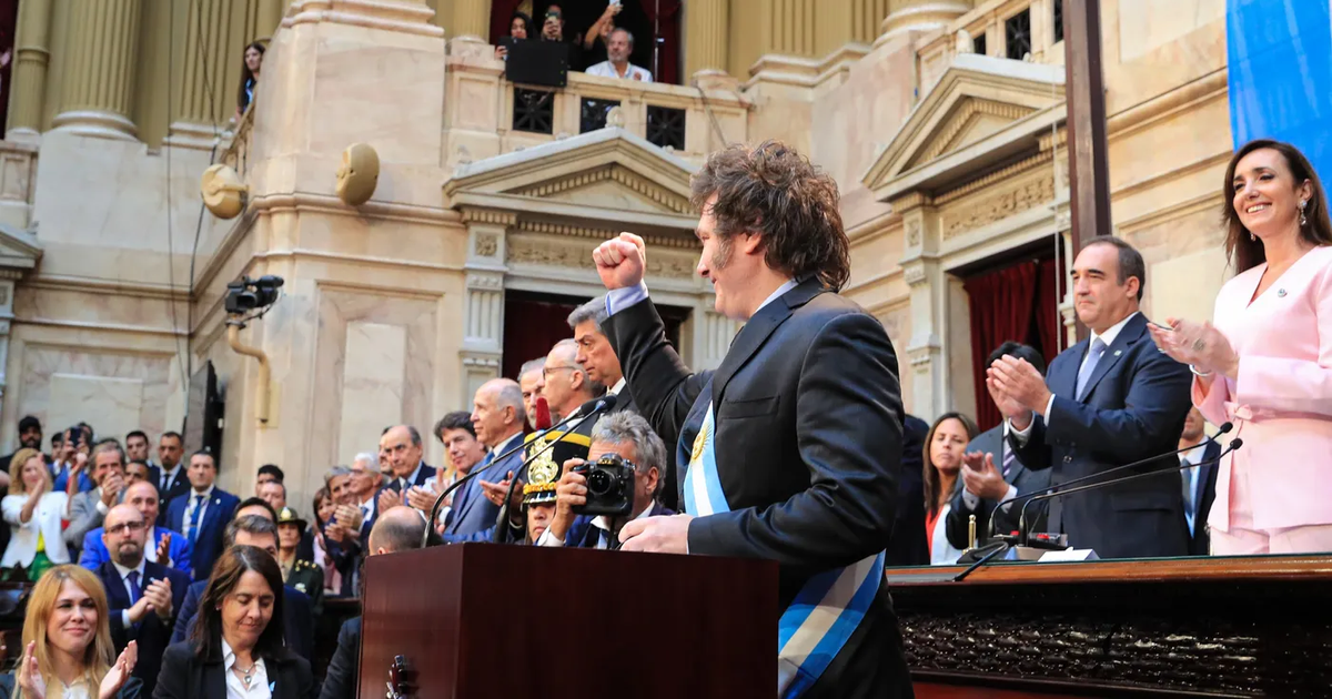 Javier Milei llega al Congreso con desgaste social y una economía que ...