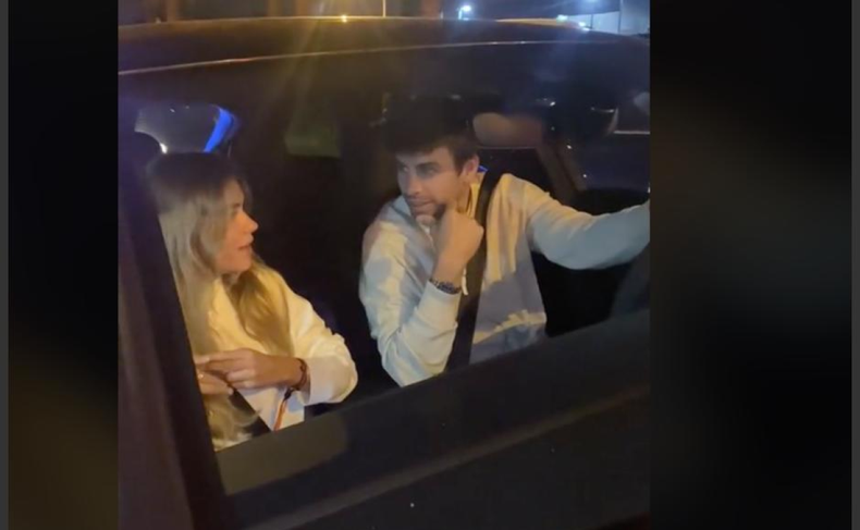 Gerard Piqué junto a su nueva novia.