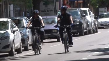 Los bici policías circulan en las zonas rurales de Tupungato.