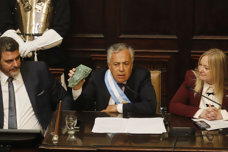 El gobernador celebró el avance del proyecto minero en la Legislatura.