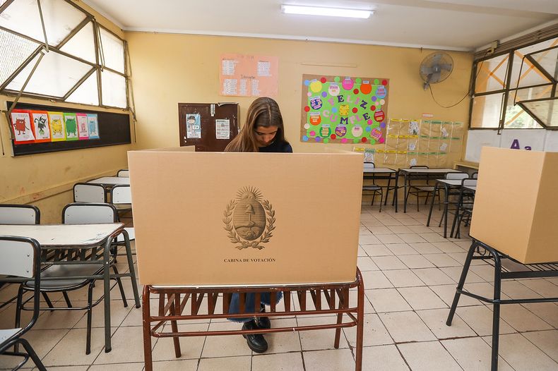 En estas elecciones 2025 no hay cuarto oscuro y se vota con boleta única. En estas elecciones 2025 no hay cuarto oscuro y se vota con boleta única.