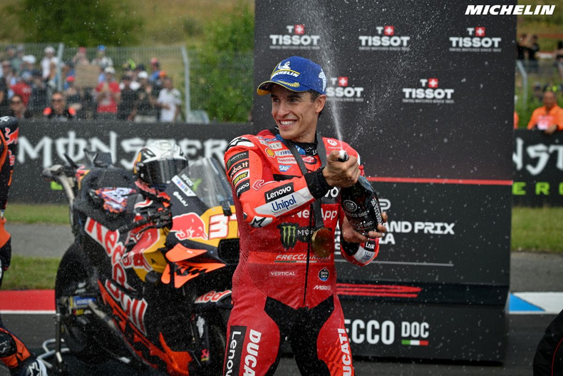 Marc Márquez se impuso con autoridad.