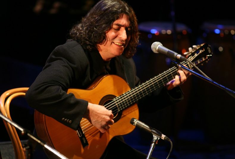 LUIS SALINAS