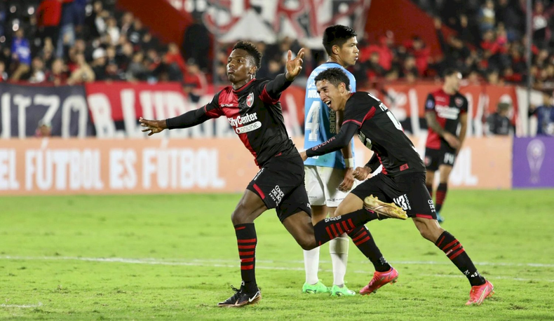 Newell´s goleó al Blooming en la Sudamericana