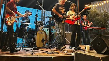 El sólido folk rock de El Álamo, sube al escenario el próximo sábado en el Willys Bar