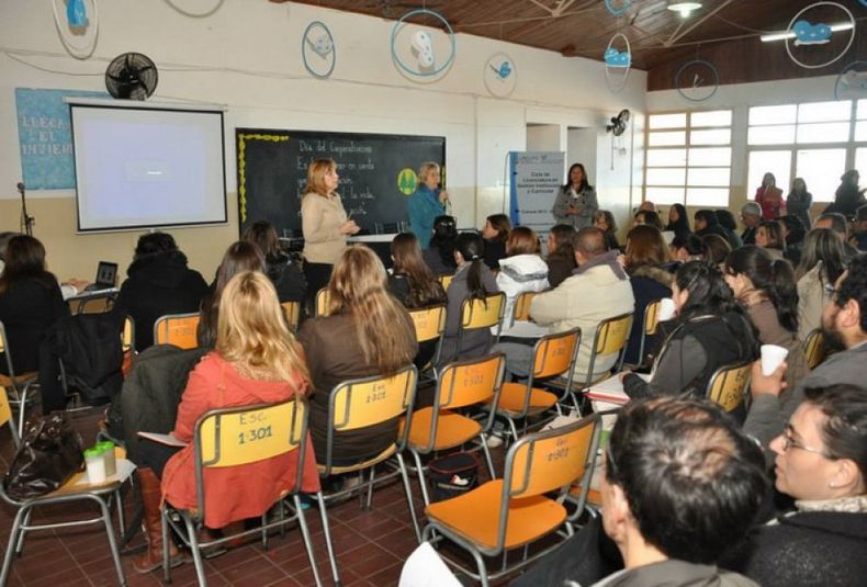 Carrera de educación elemental en Santa Rosa