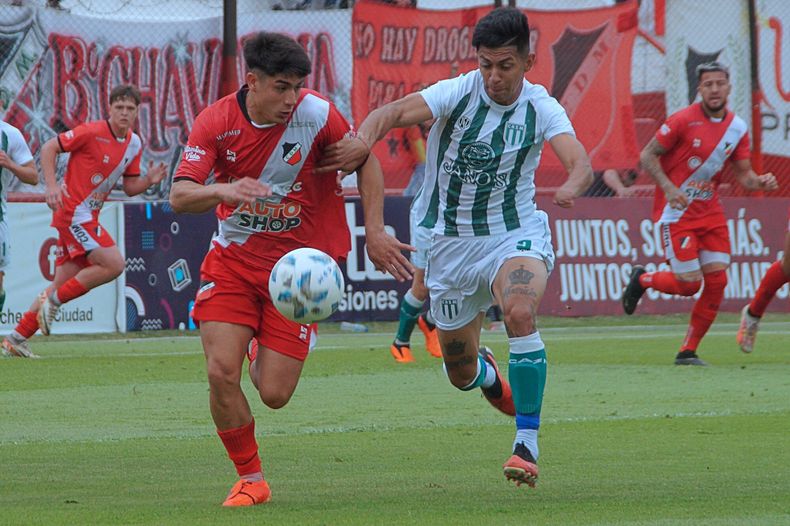 El Botellero no pudo imponer su fútbol (Foto: Prensa DM).