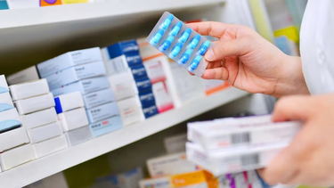 Los medicamentos esenciales que Mendoza adquirirá en 2026 y generan un ahorro histórico. Los medicamentos esenciales que Mendoza adquirirá en 2026 y generan un ahorro histórico.