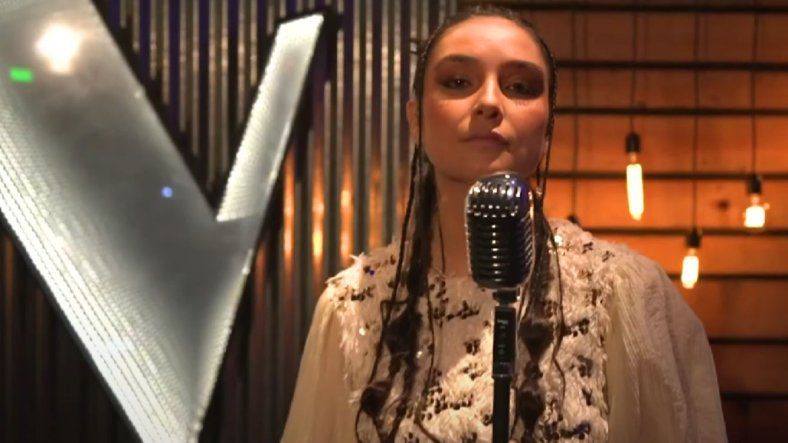 Es hija de un campeón del mundo, conmovió con su historia y se lució en su debut en La Voz