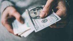 Se encienden las señales de alerta: ¿Por qué baja el dólar?