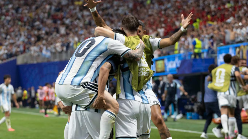 Más allá de la eliminación, la prensa coincidió en destacar la histórica actuación de los Faraones en el Mundial 2026. &nbsp;
