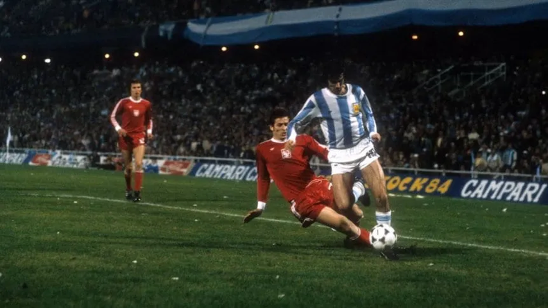 La selección argentina debe ganar para depender de sí misma.
