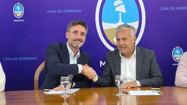 Alfredo Cornejo pidió una reforma fiscal integral y confirmó la visita de Javier Milei a Mendoza. Foto: Dani Cano.