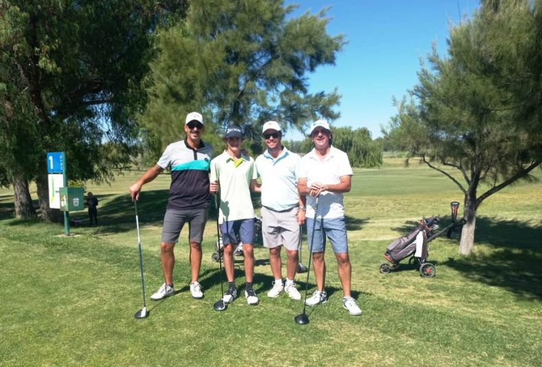 22 Juan Santisteban, los campeones Santiago Peña y Leonardo Rapini y Gabriel Peña. Martes 15 03 22