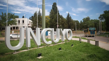 Los gremios nucleados en el Frente Sindical de Universidades Nacionales establecieron una nueva medida de fuerza. El impacto en la UNCuyo.