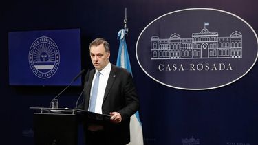 El Jefe de Gabinete, complicado por el viaje en el fin de semana largo de Carnaval. El Jefe de Gabinete, complicado por el viaje en el fin de semana largo de Carnaval.